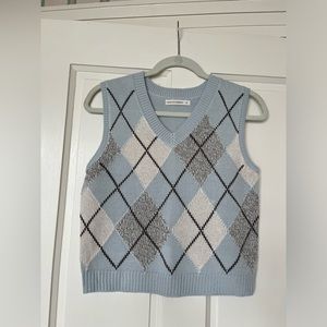 Moon & Madison Patterned Sweater Vest